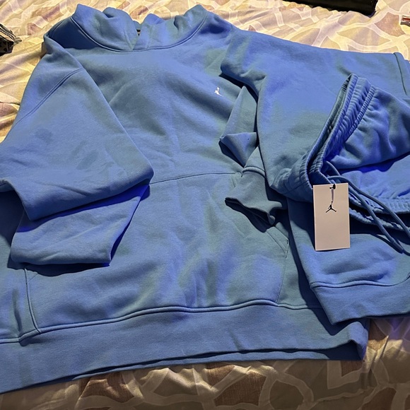 Jordan Blue Sweatpants & Joggers Set - Picture 1 of 4